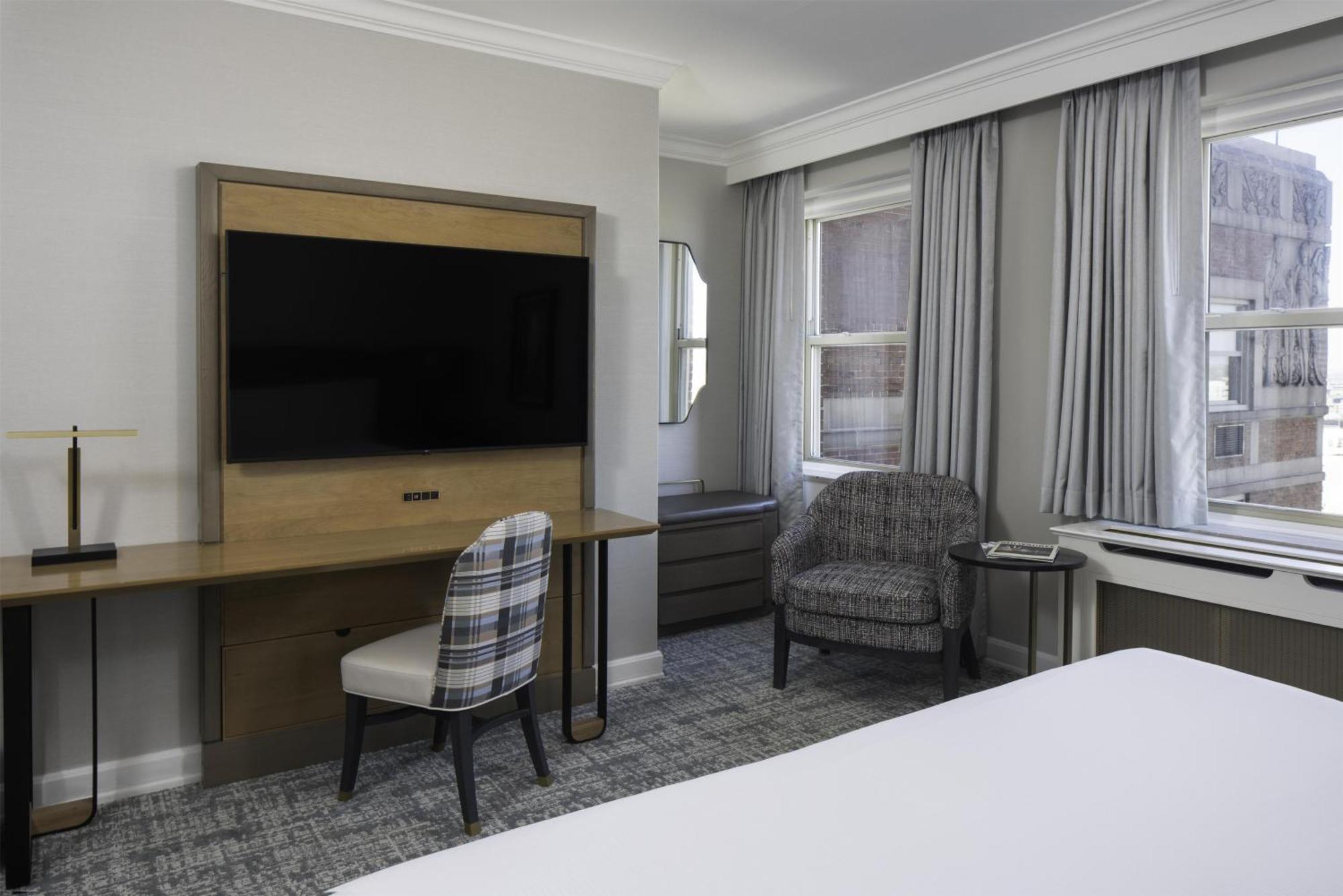 Deluxe King Room,1756514975:JPEG